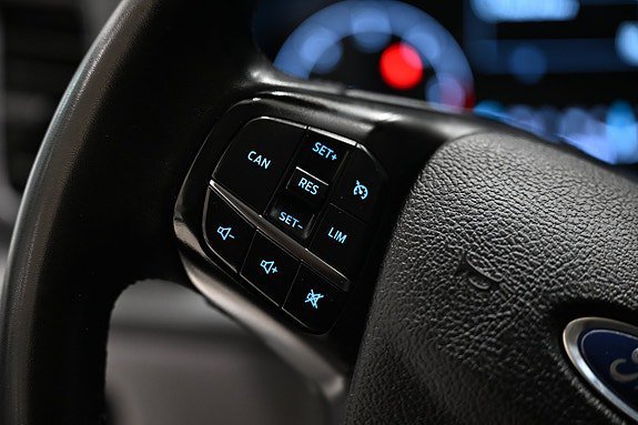Vehicle Image 27