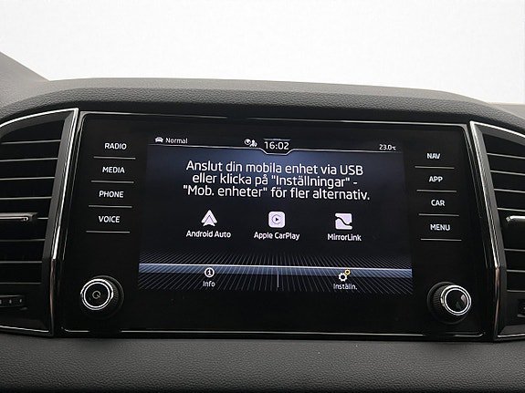 Vehicle Image 16