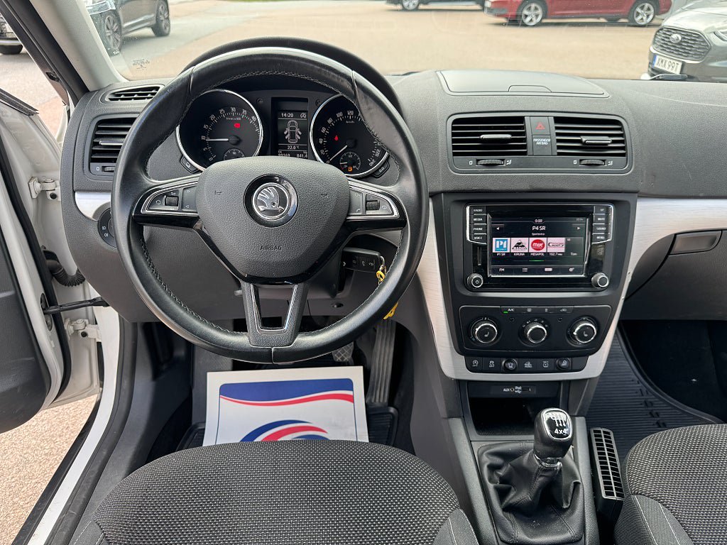 Vehicle Image 8