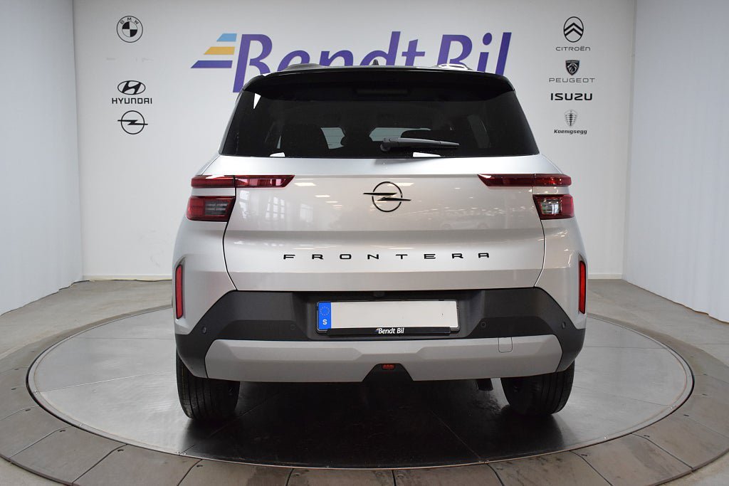 Vehicle Image 6