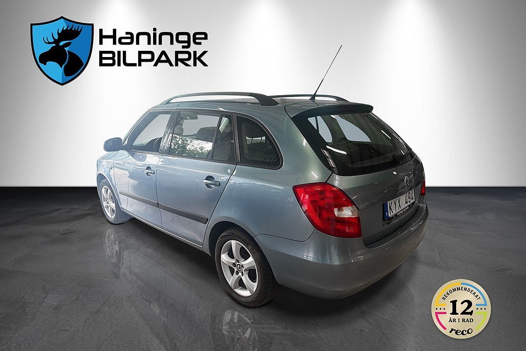 Vehicle Image 8