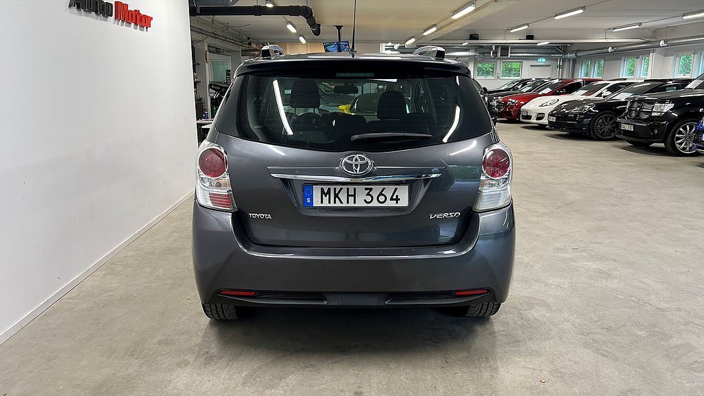 Vehicle Image 6