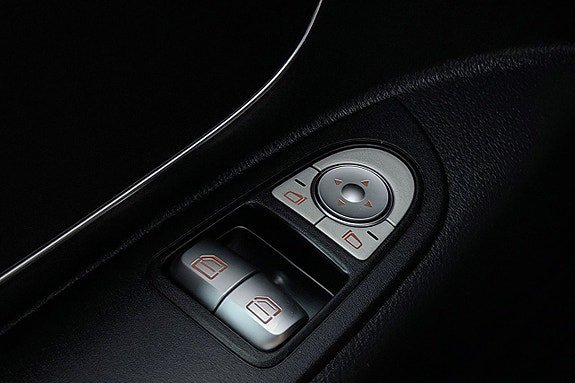 Vehicle Image 27
