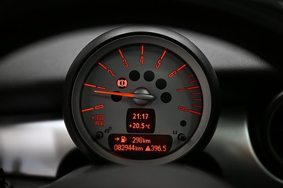 Vehicle Image 17