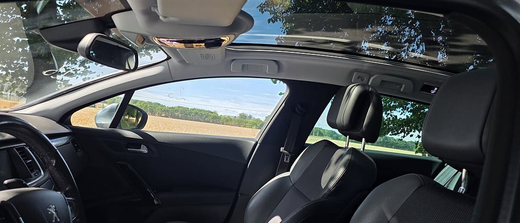 Vehicle Image 17