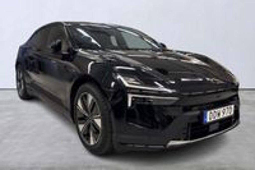 Vehicle Image 6