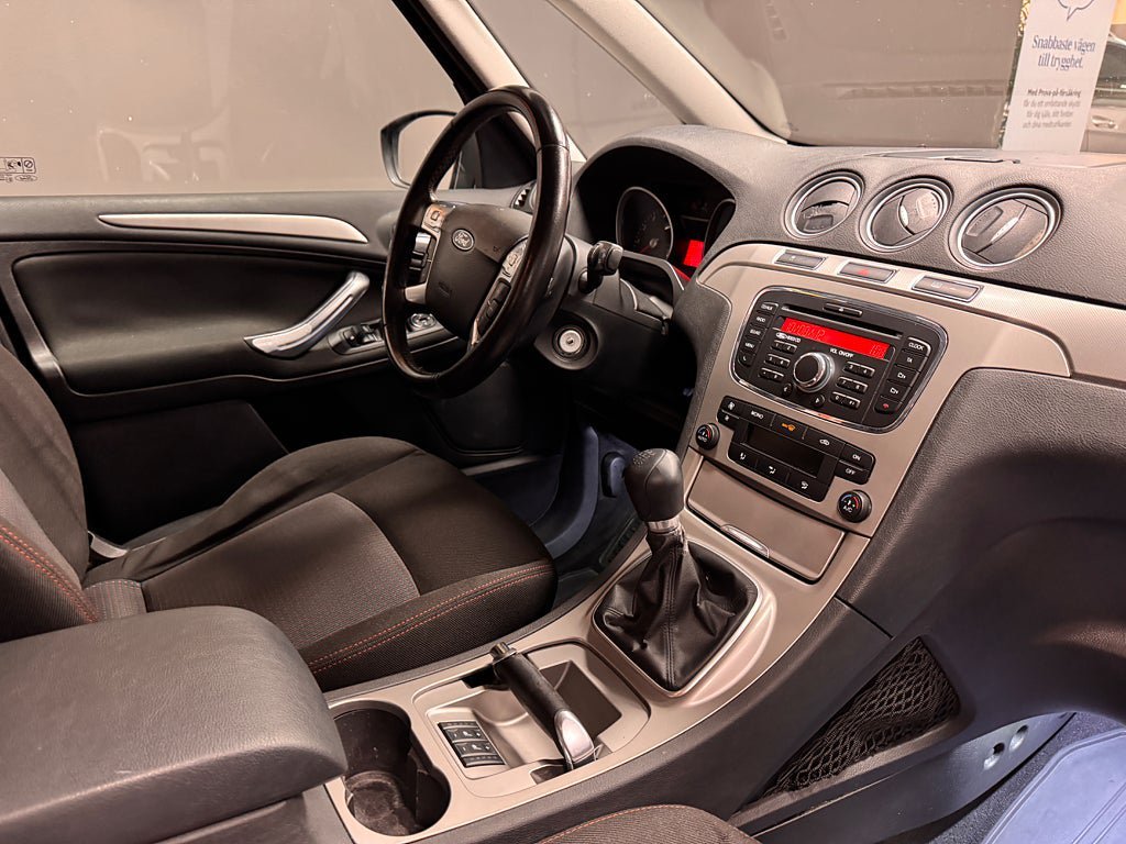 Vehicle Image 7