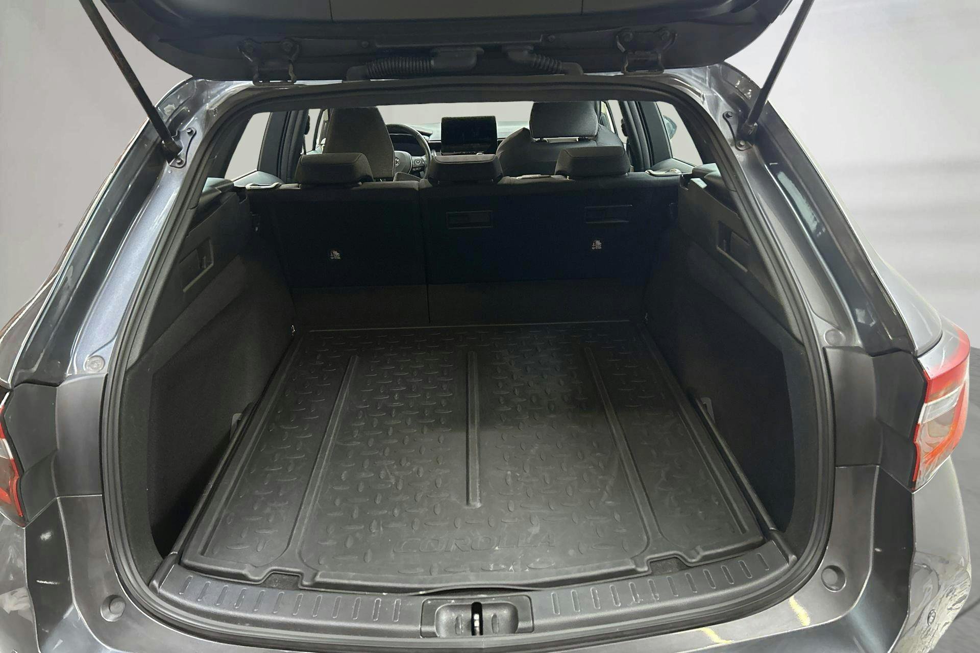 Vehicle Image 9