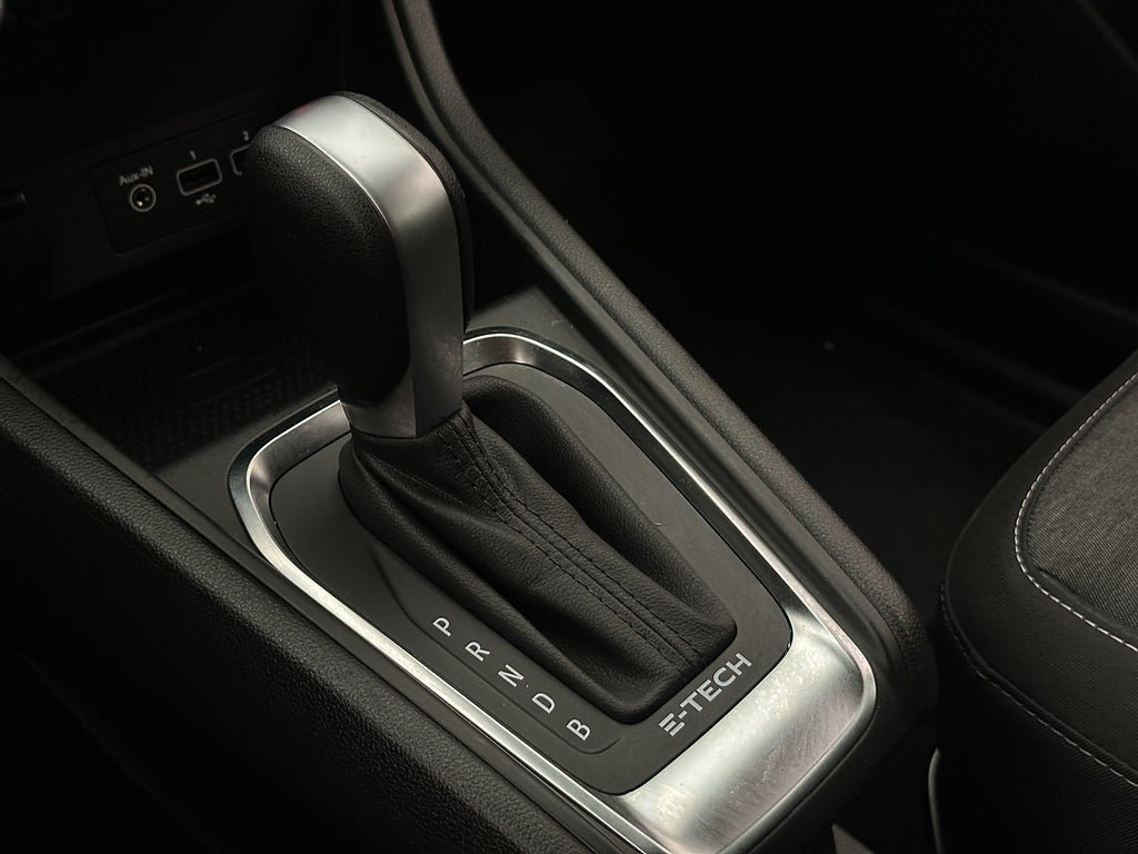 Vehicle Image 22