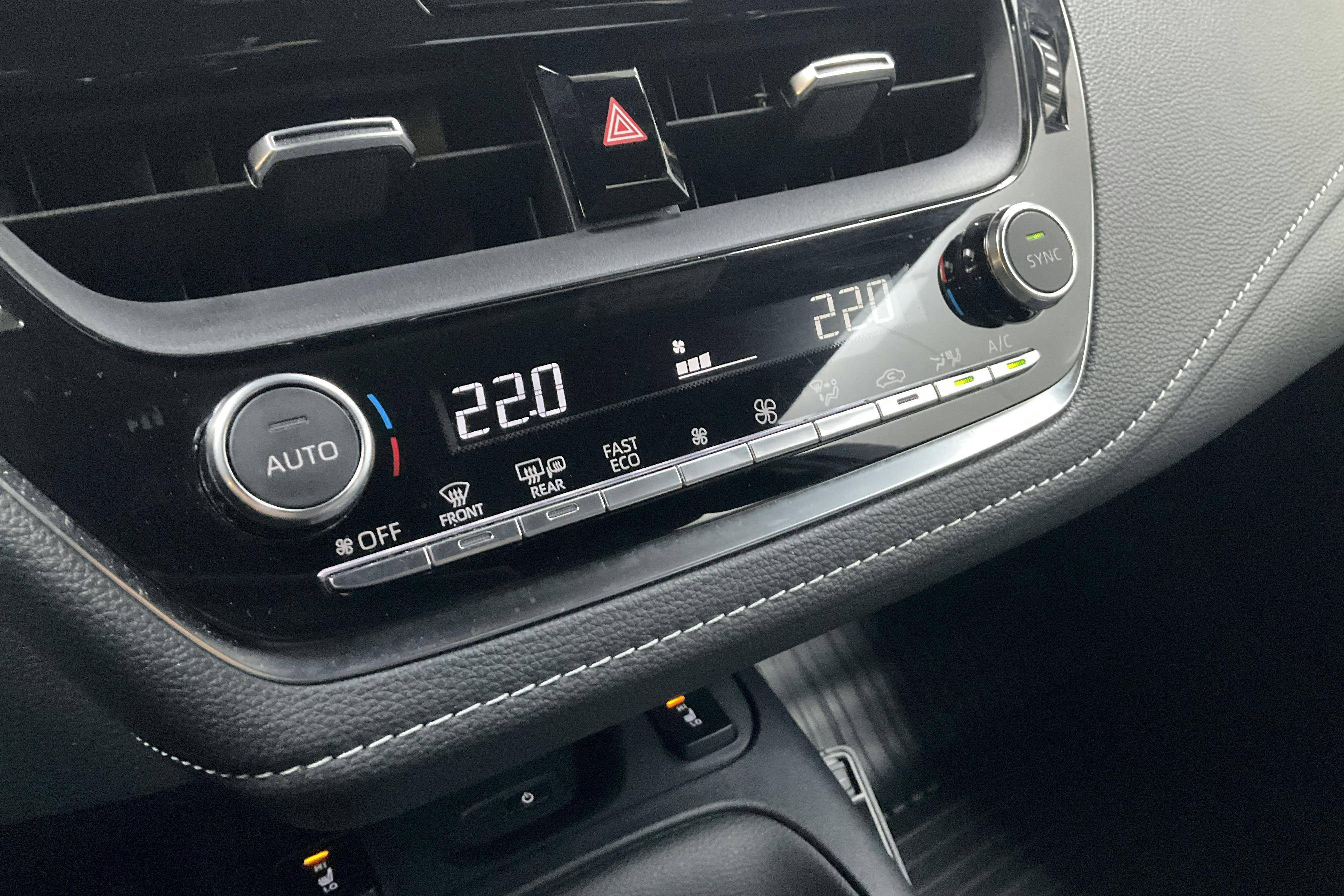 Vehicle Image 13