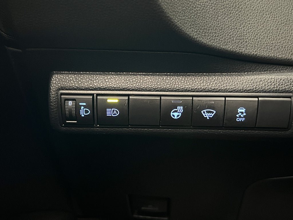 Vehicle Image 22