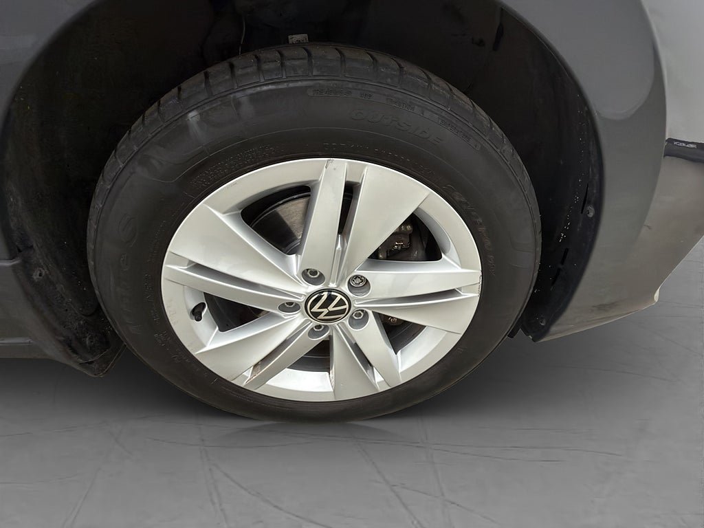 Vehicle Image 35