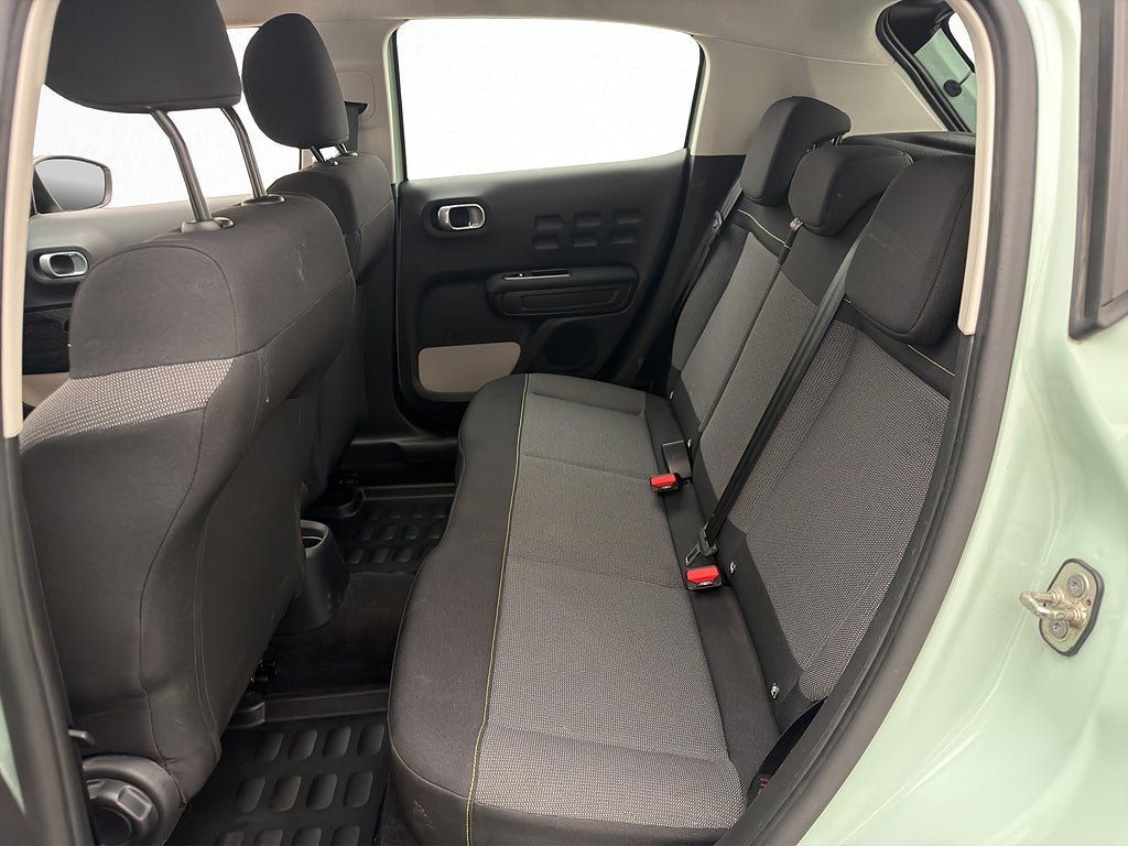 Vehicle Image 13