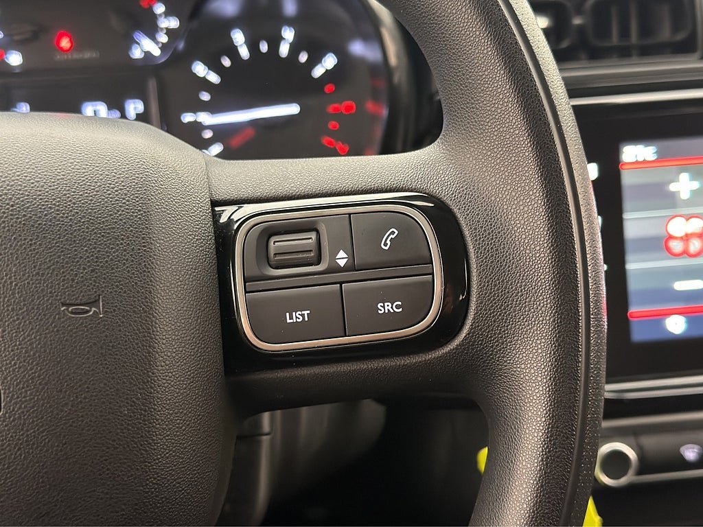 Vehicle Image 17