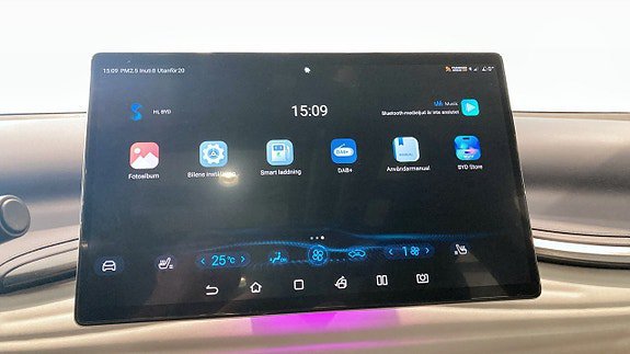 Vehicle Image 14