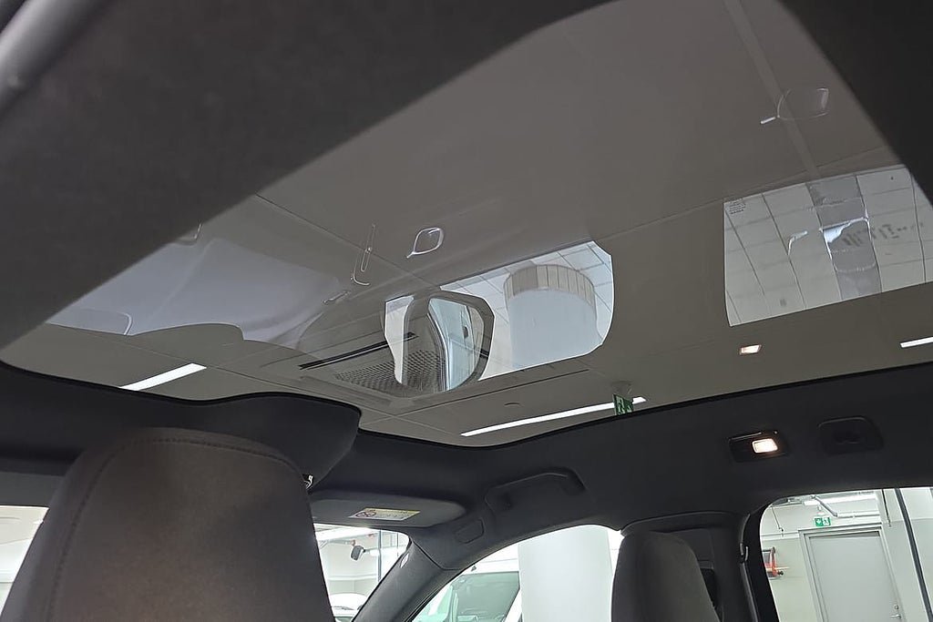 Vehicle Image 23