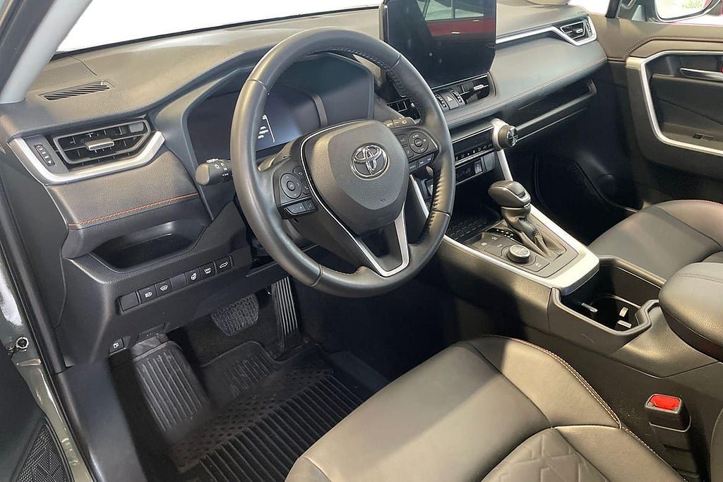 Vehicle Image 14