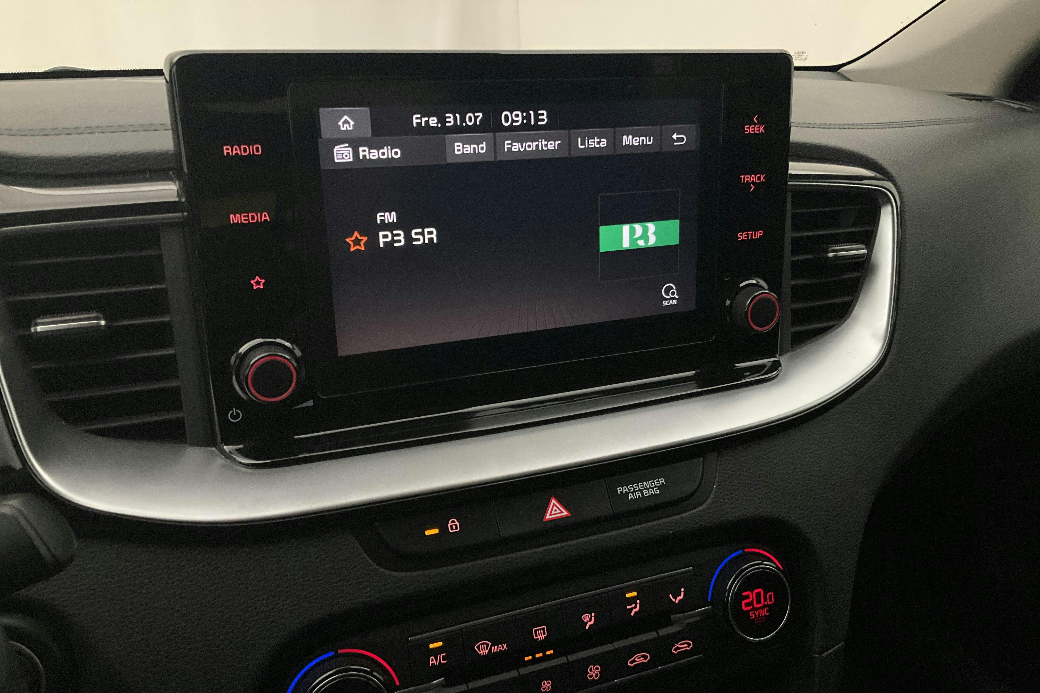 Vehicle Image 14