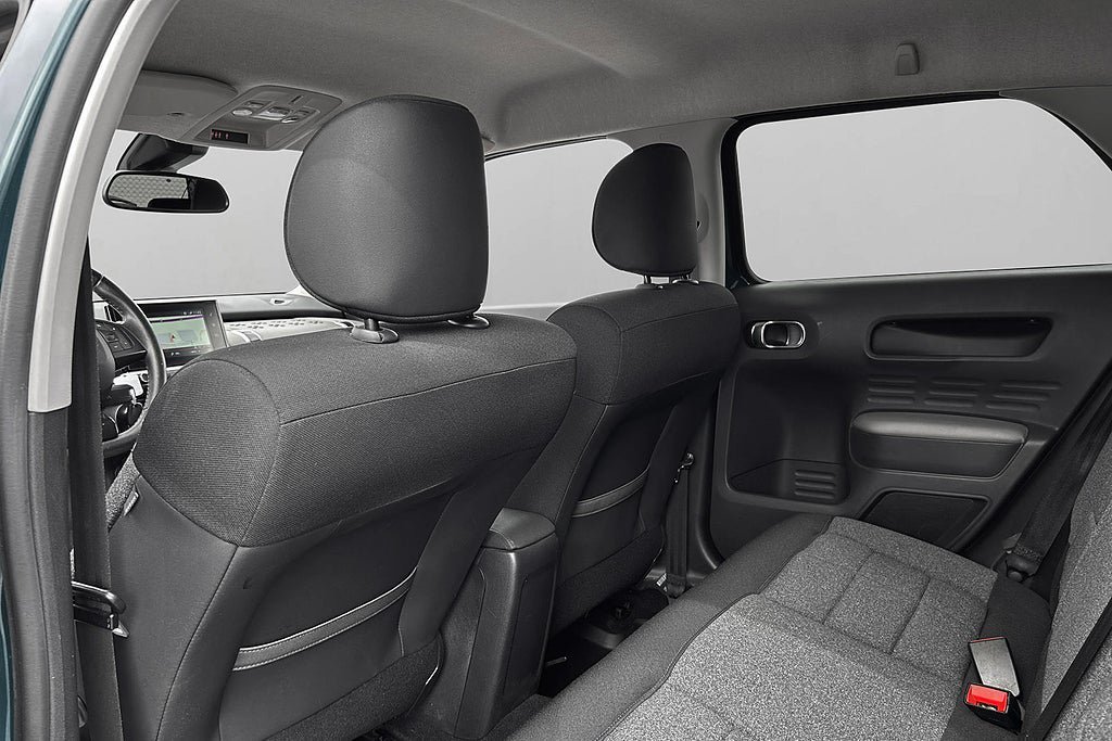 Vehicle Image 13