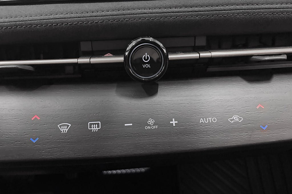 Vehicle Image 23