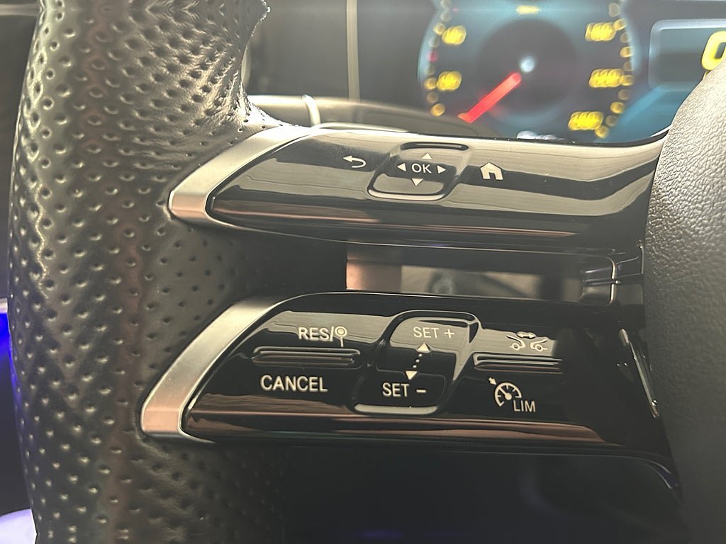 Vehicle Image 24