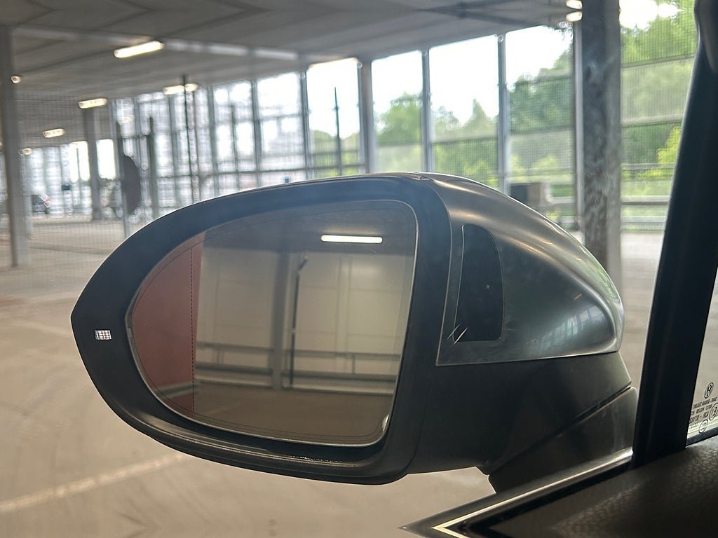 Vehicle Image 24