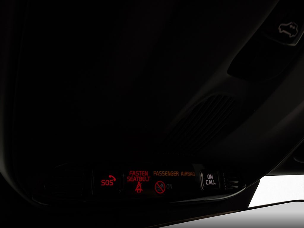 Vehicle Image 24