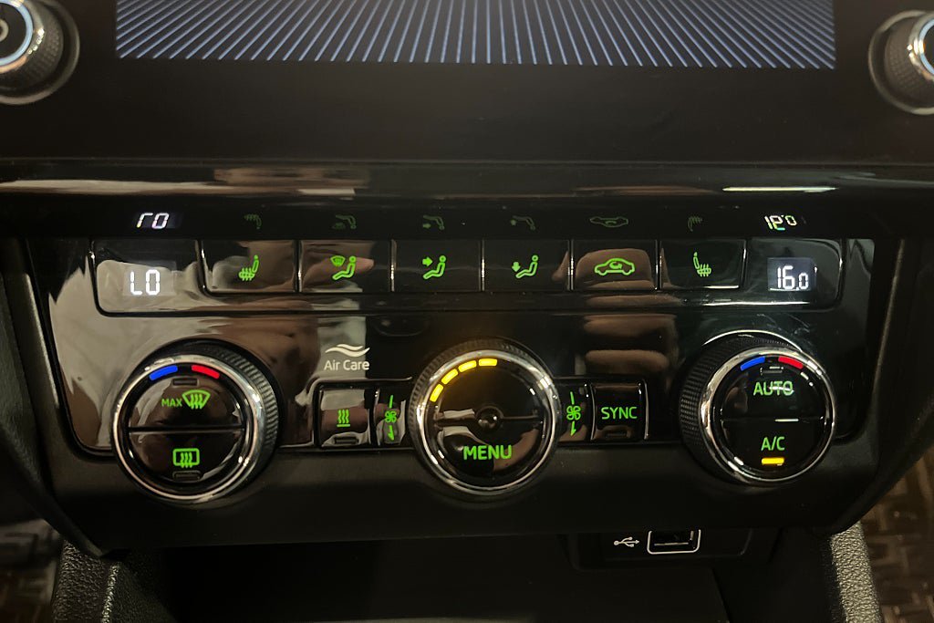 Vehicle Image 24