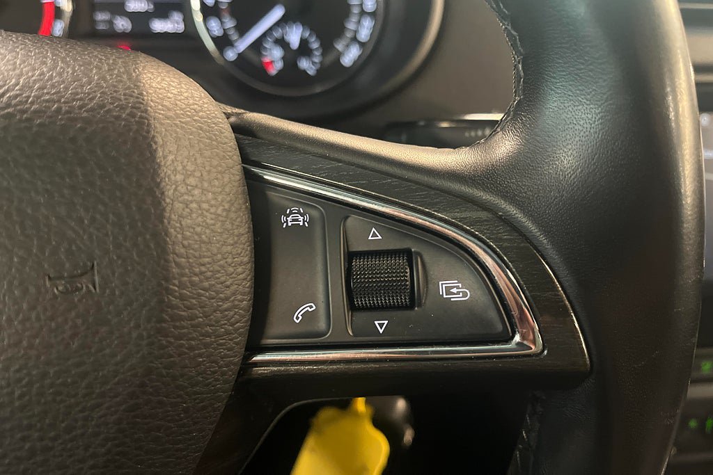 Vehicle Image 26