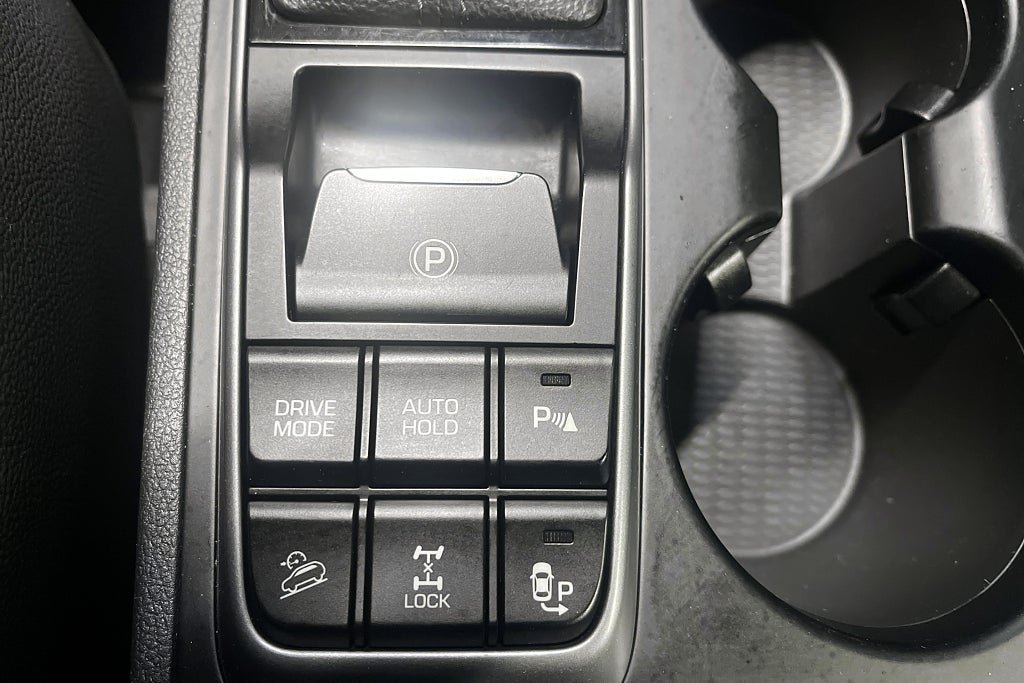 Vehicle Image 28