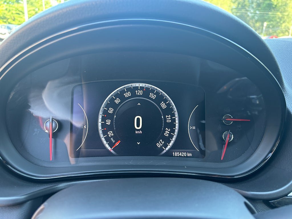 Vehicle Image 19