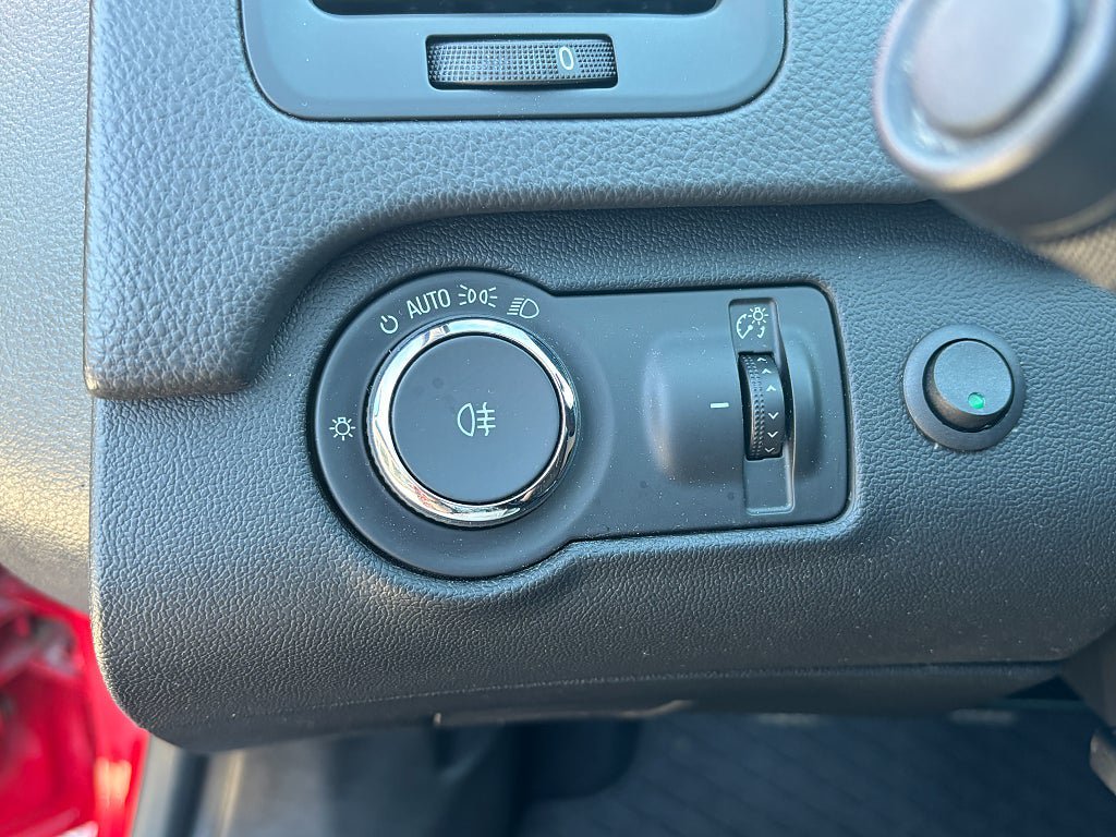 Vehicle Image 23