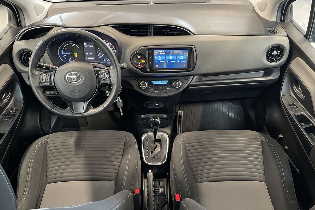 Vehicle Image 10