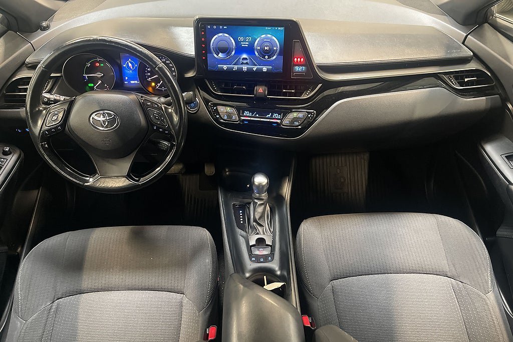 Vehicle Image 10