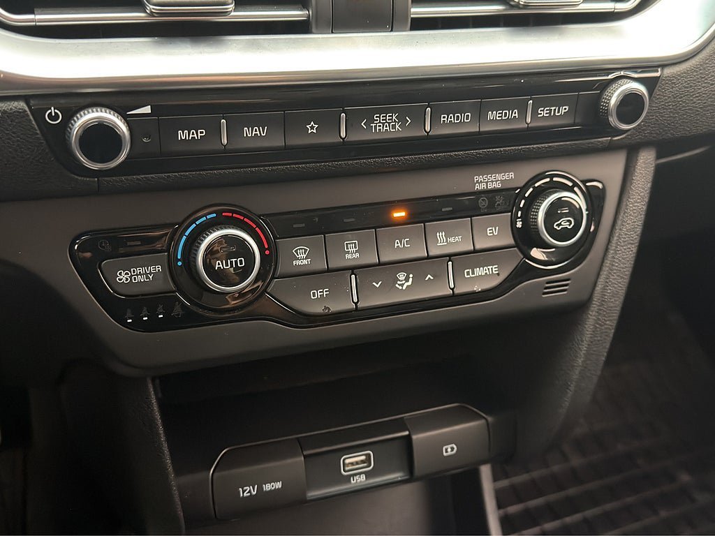 Vehicle Image 27
