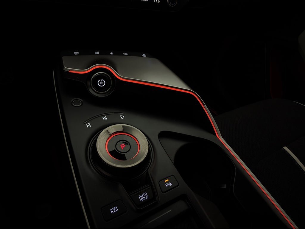 Vehicle Image 30