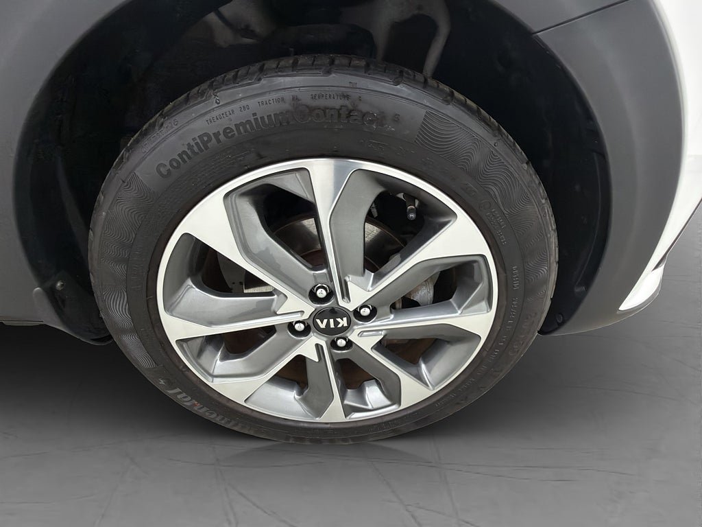 Vehicle Image 31