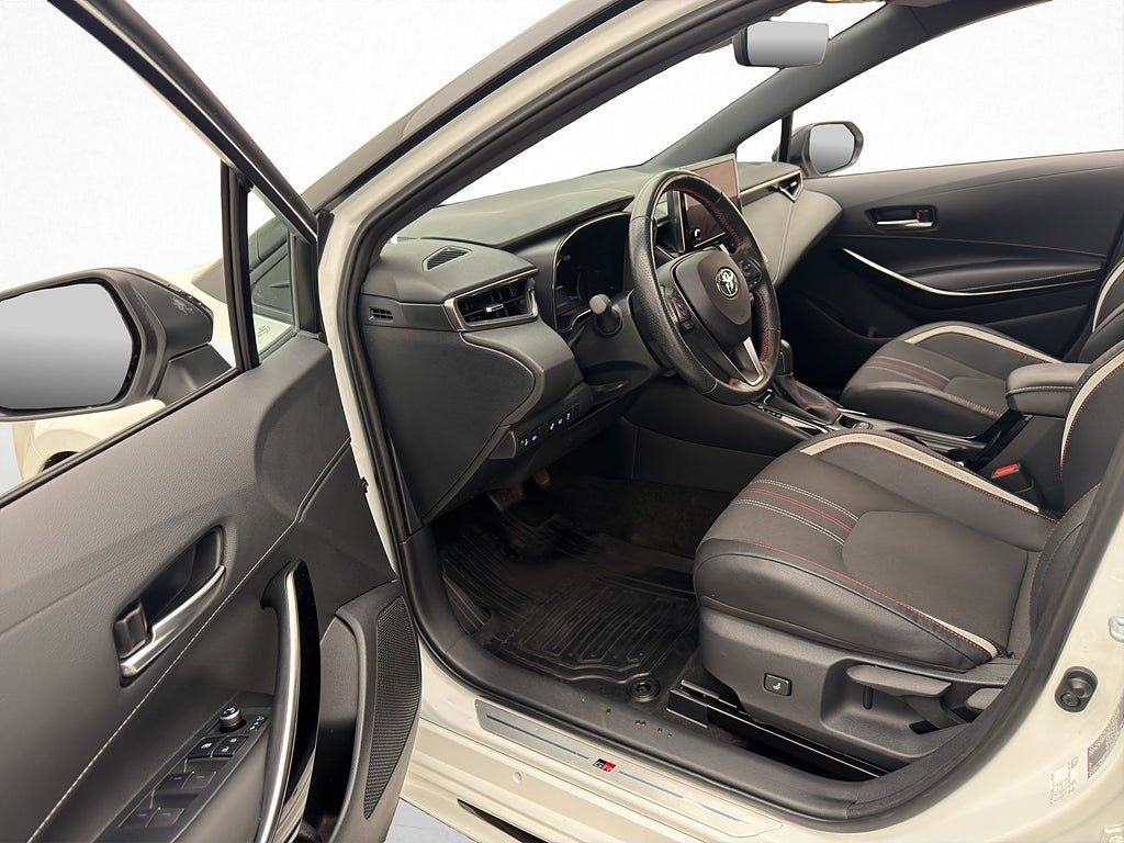 Vehicle Image 10