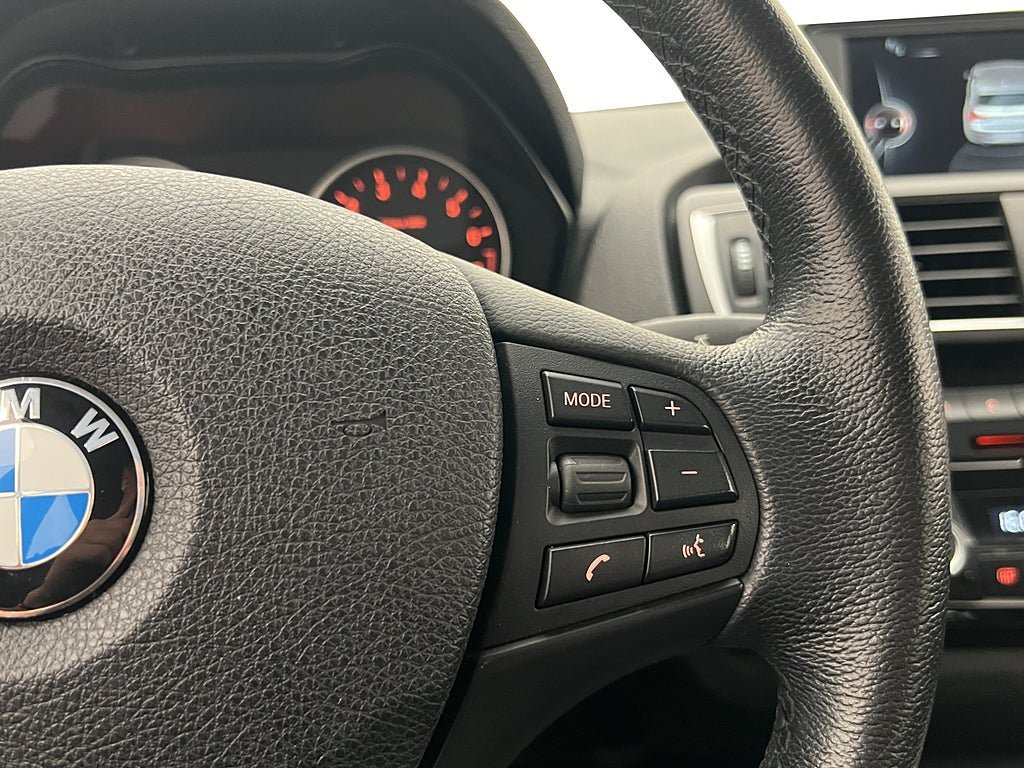 Vehicle Image 29