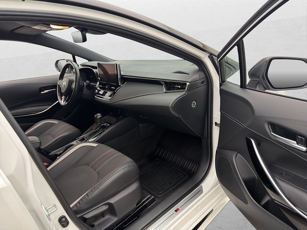 Vehicle Image 21