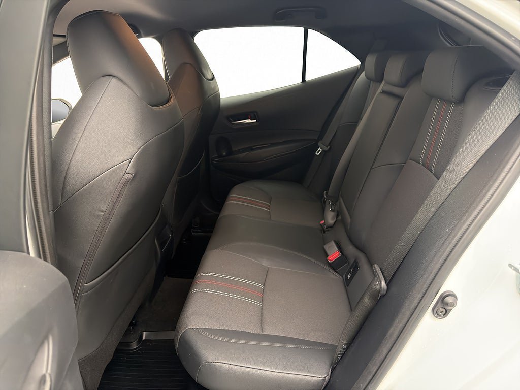 Vehicle Image 22
