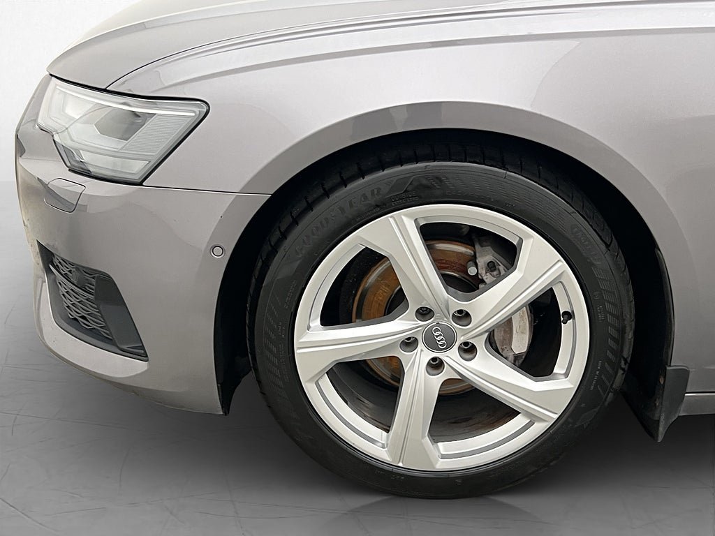 Vehicle Image 30