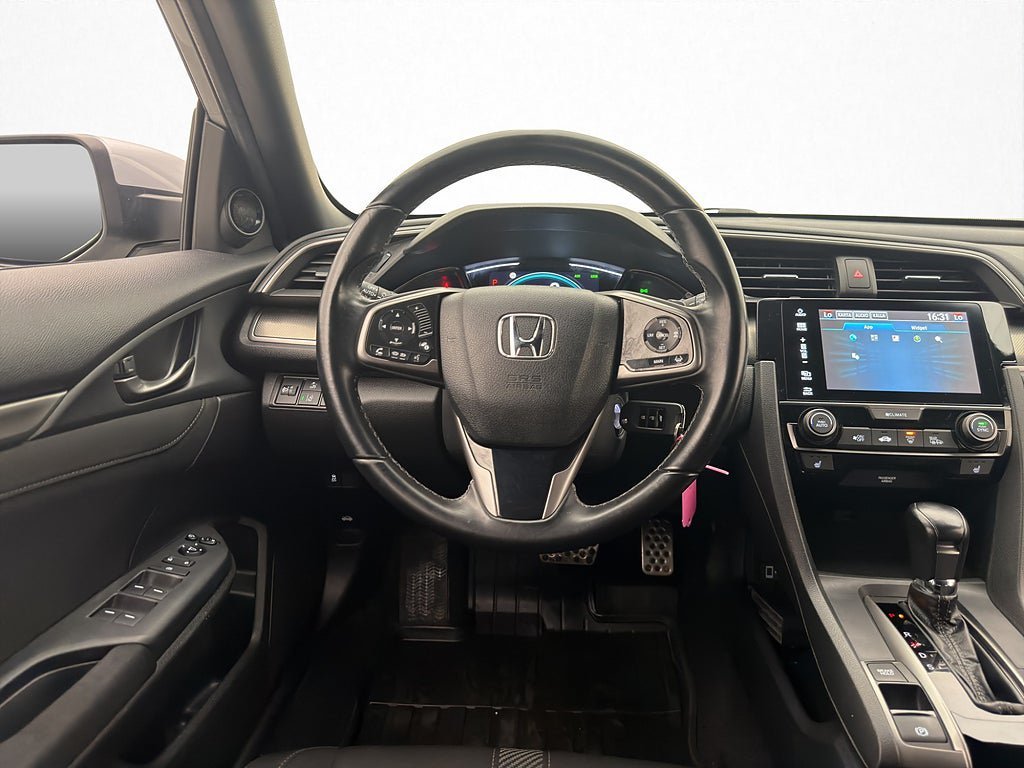 Vehicle Image 13
