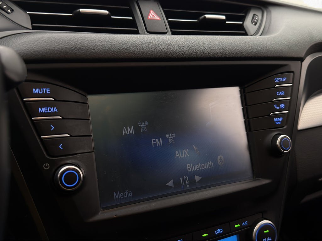 Vehicle Image 21