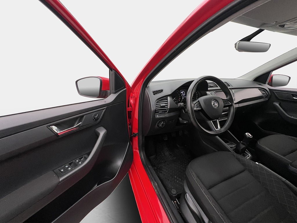 Vehicle Image 8