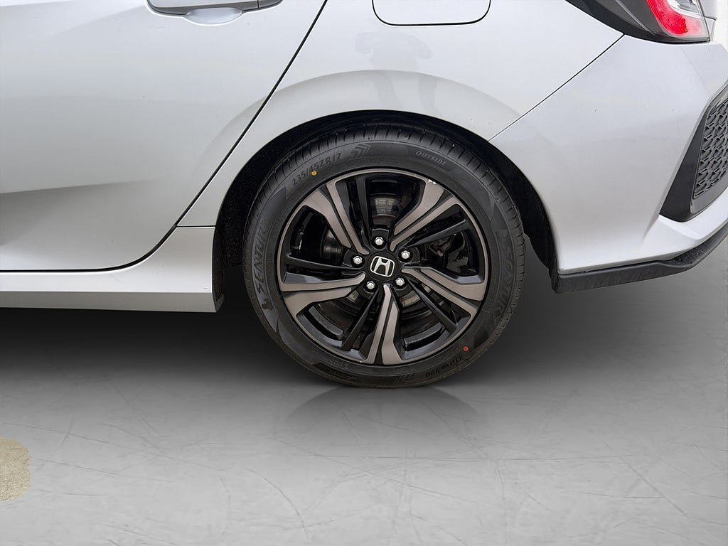 Vehicle Image 30