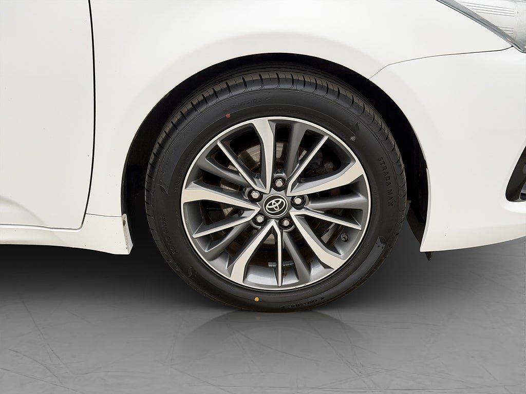 Vehicle Image 30