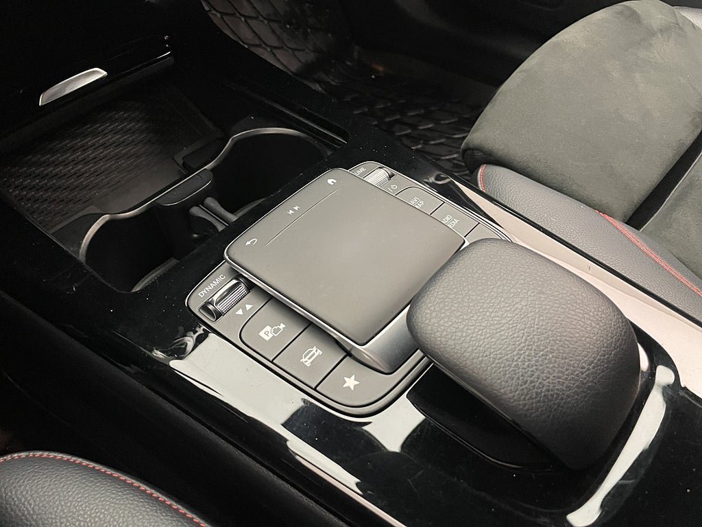 Vehicle Image 23