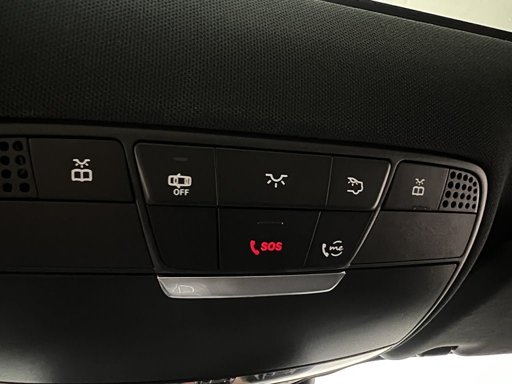 Vehicle Image 22