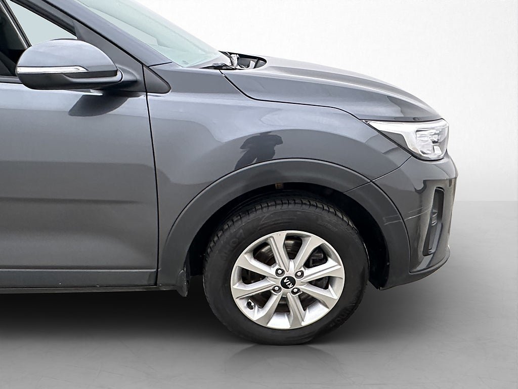 Vehicle Image 30
